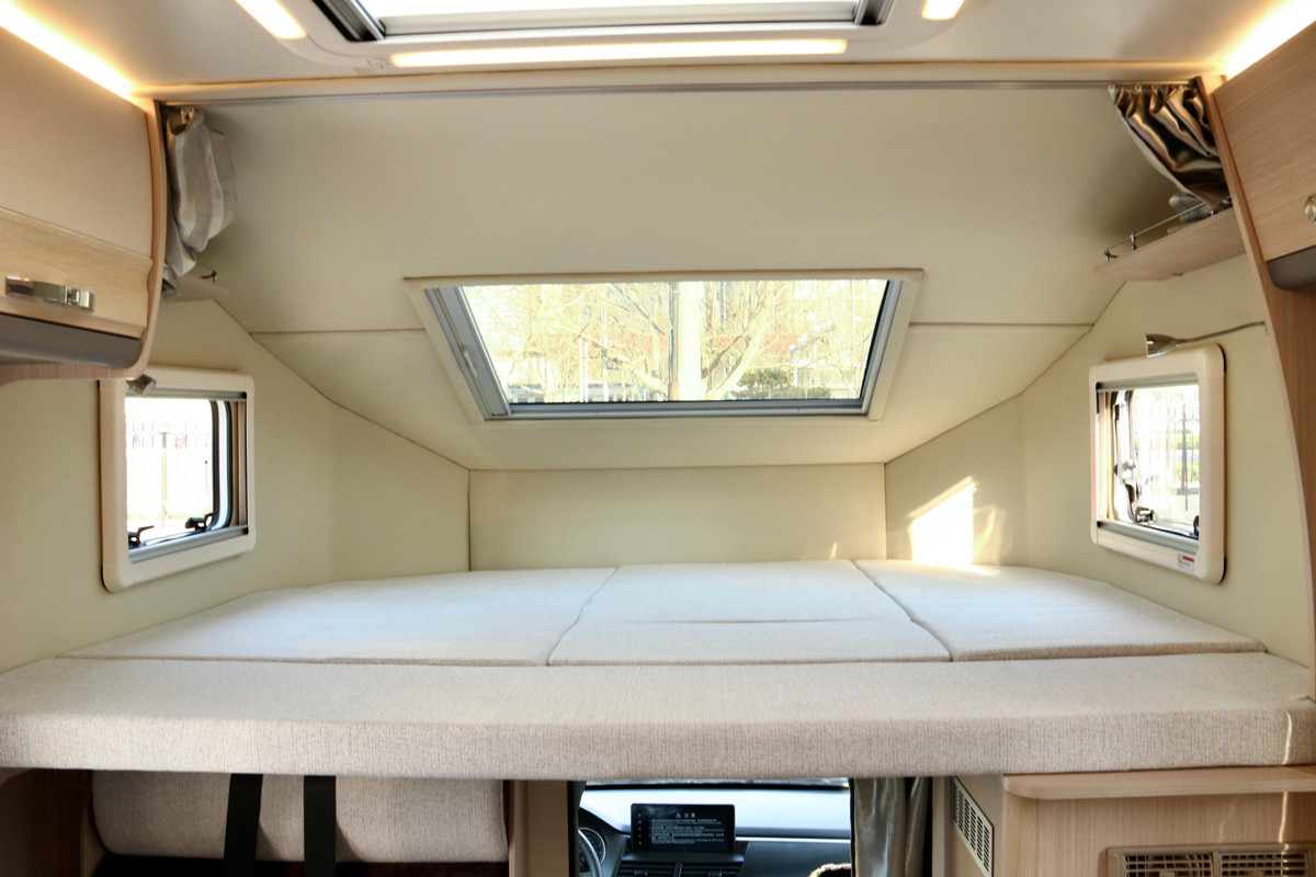 這款房車是怎么實(shí)現(xiàn)舒適大床的? 這款房車是怎么實(shí)現(xiàn)舒適大床的?