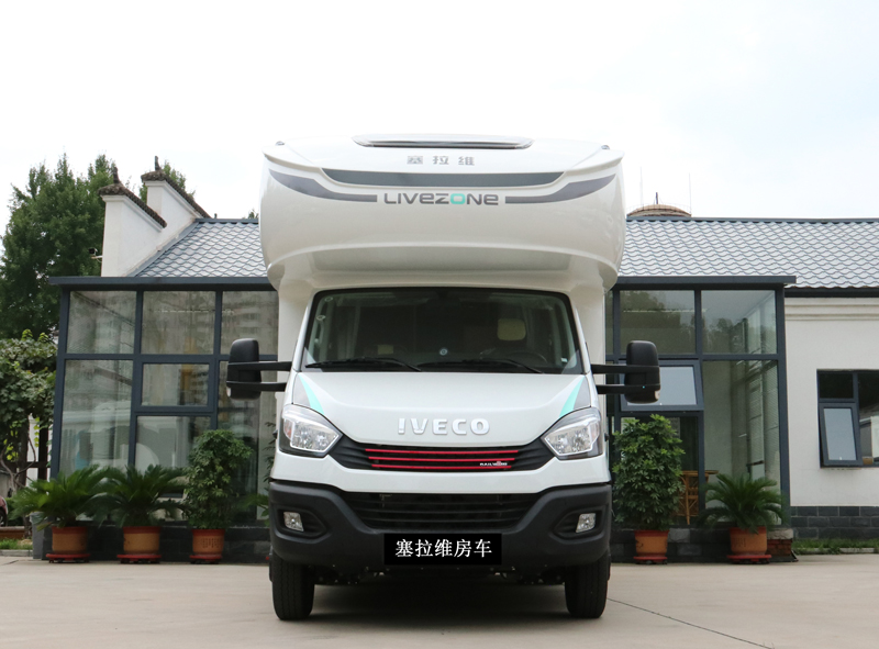 要大空間也更舒適，這樣的房車很棒