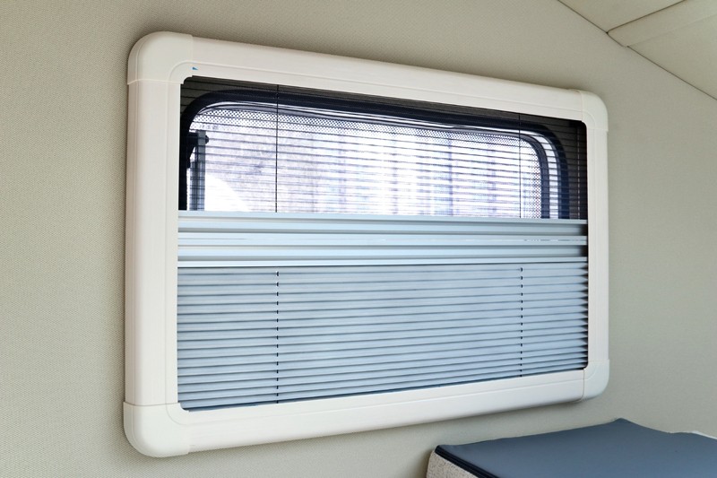 這款房車，勁大省油還是四驅房車