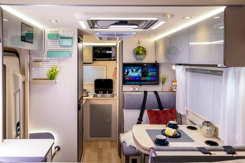 自由炮領(lǐng)銜，引爆成都房車展