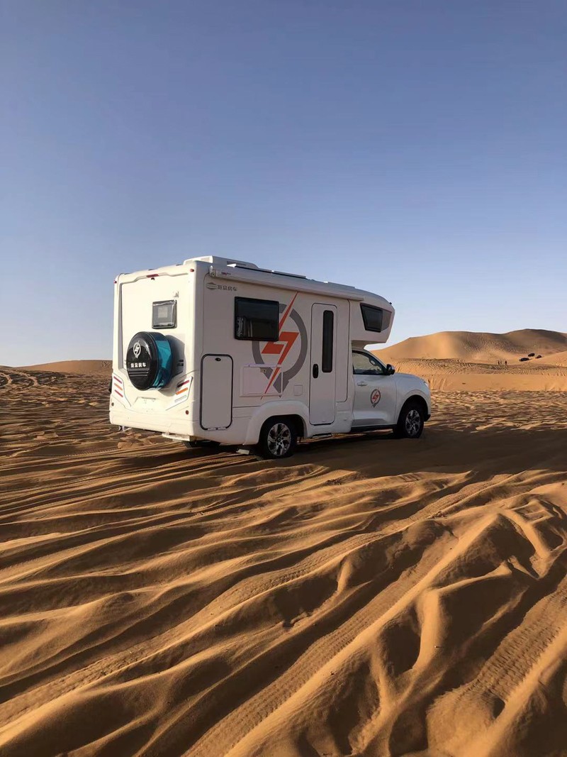 以自由為名，炮響阿拉善