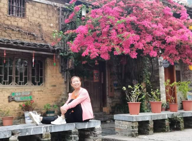 生如逆旅,一車(chē)以航:自駕游100多個(gè)城市 后半生為自己而活 58歲阿姨的逐夢(mèng)之旅 生如逆旅,一車(chē)以航:自駕游100多個(gè)城市 后半生為自己而活 58歲阿姨的逐夢(mèng)之旅